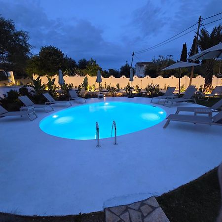 Loadstar Rooms & Suites Kontokali Extérieur photo
