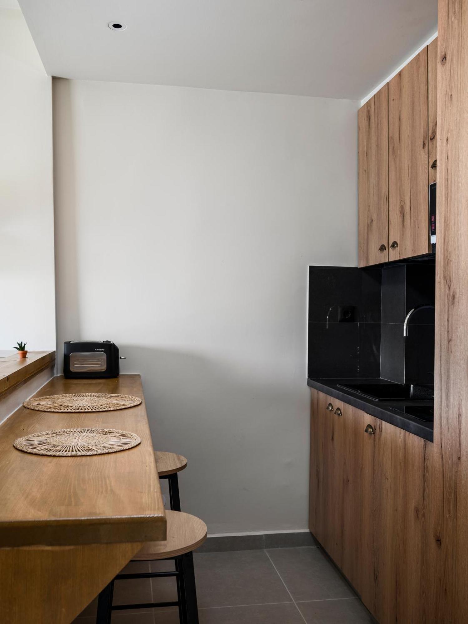 Loadstar Rooms & Suites Kontokali Extérieur photo